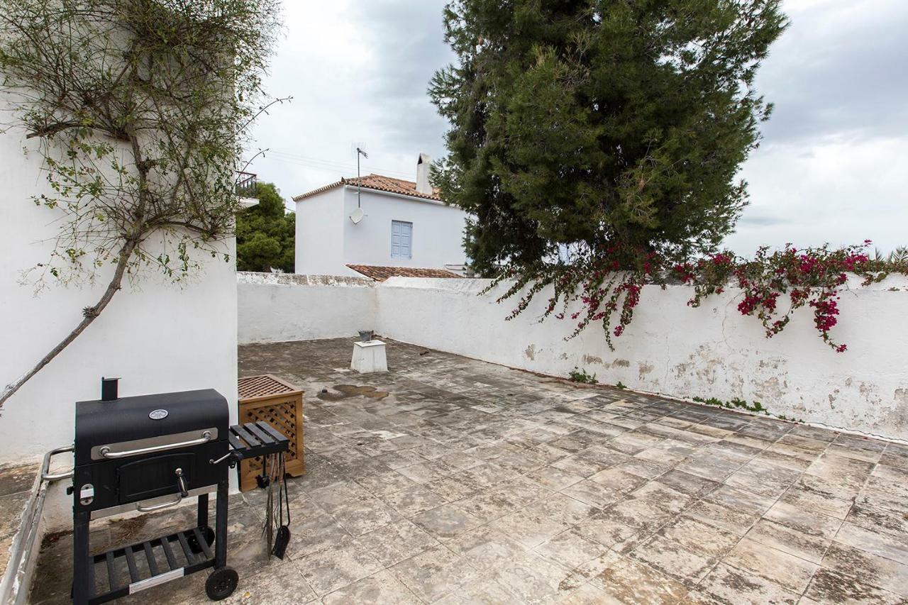 Two Olive Trees Guest House Spetses Town Ngoại thất bức ảnh