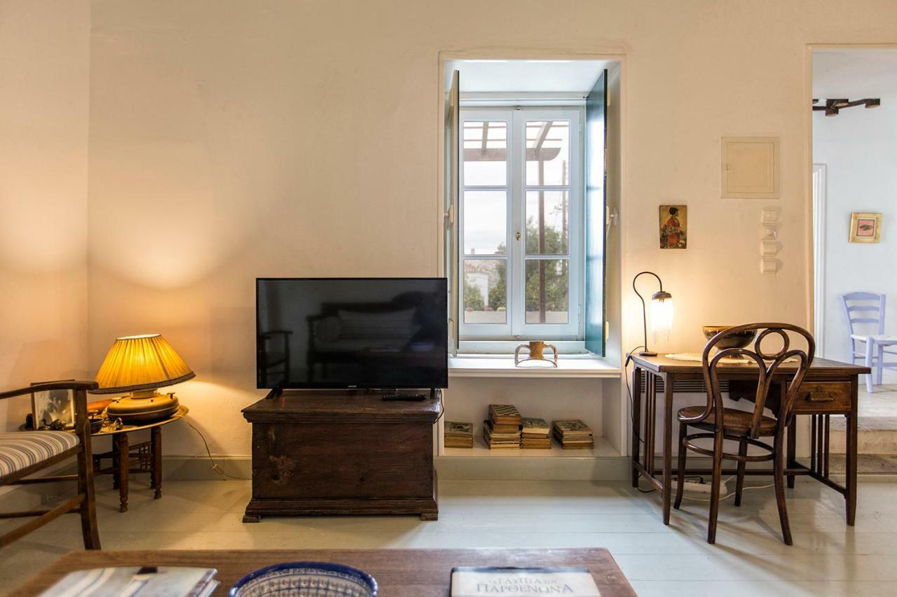 Two Olive Trees Guest House Spetses Town Ngoại thất bức ảnh