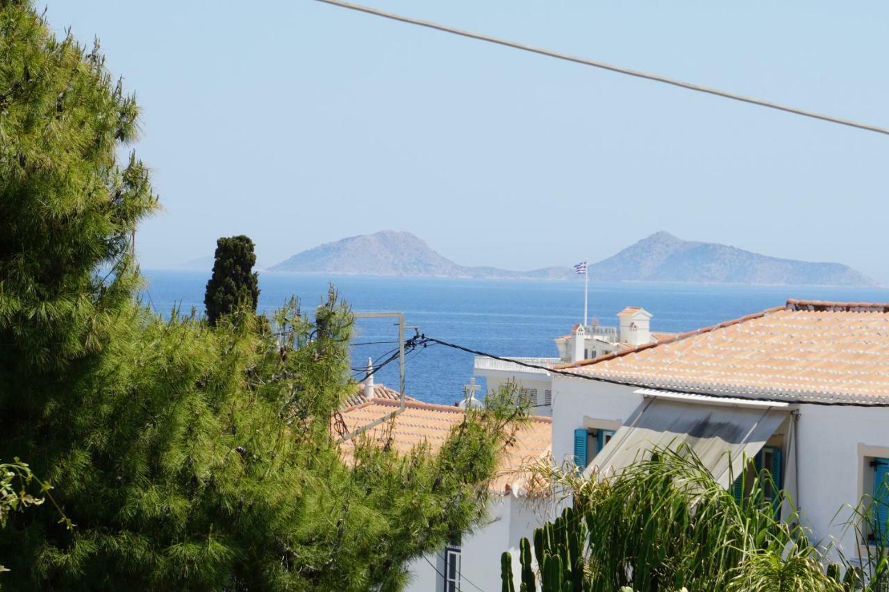 Two Olive Trees Guest House Spetses Town Ngoại thất bức ảnh